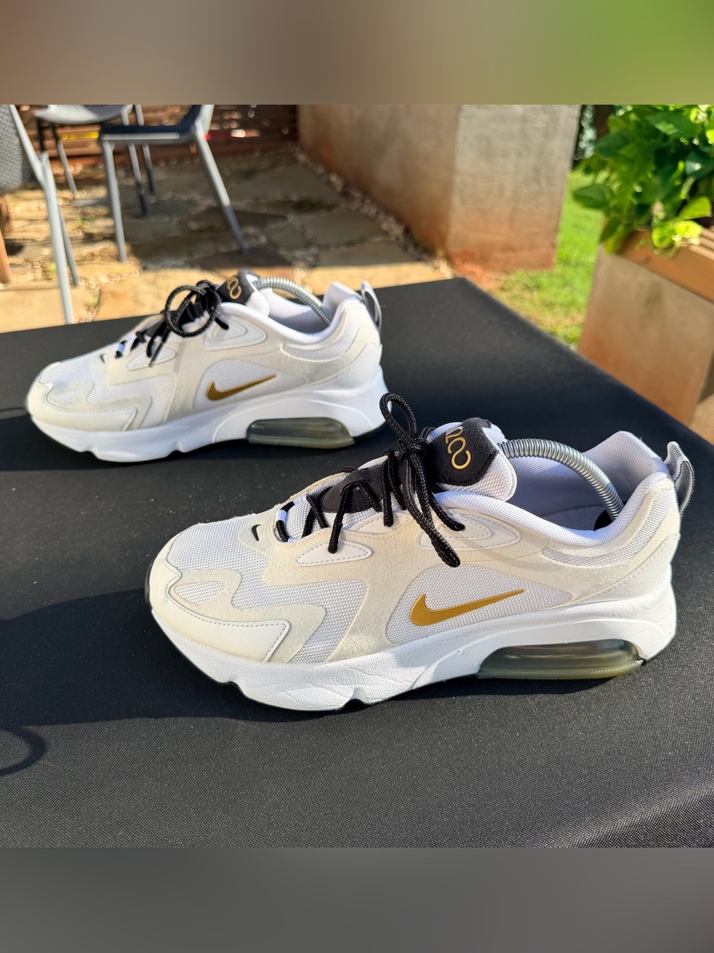 Nike Air Max 200 AQ2568-102 White/Metallic Gold/Black Men's Low Top Sneakers